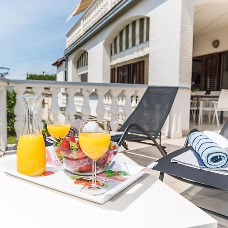 Tinel Appartement Sukošan