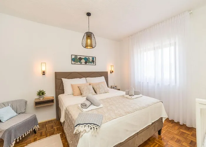 Tinel Apartmán *
