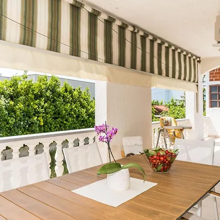 Apartment Tinel