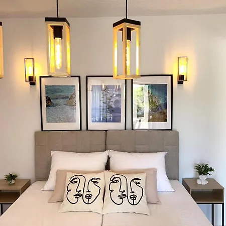 Tinel Apartment Sukosan