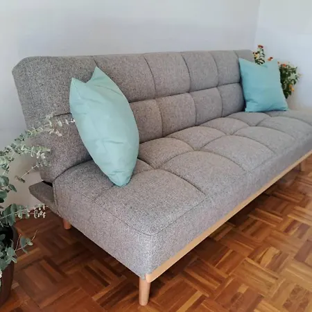 Tinel Apartment