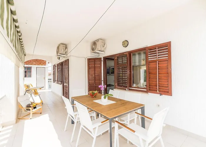 Appartement Tinel Sukošan